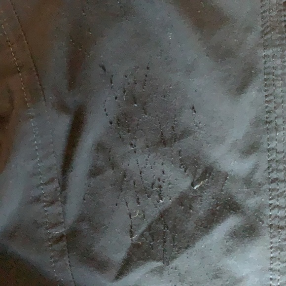 Athleta crop great used condition- size 6 - Picture 3 of 4